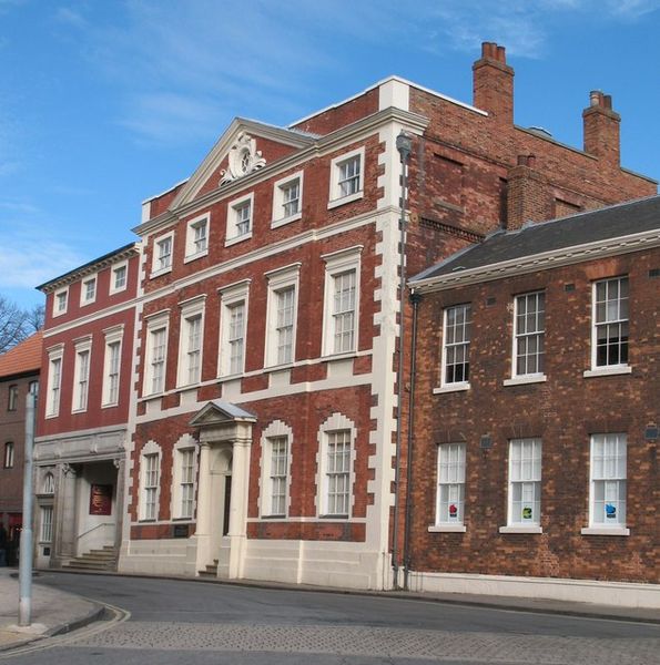 Fairfax House, photo by Gordon Hatton, from www.geograph.org.uk/photo/1155772